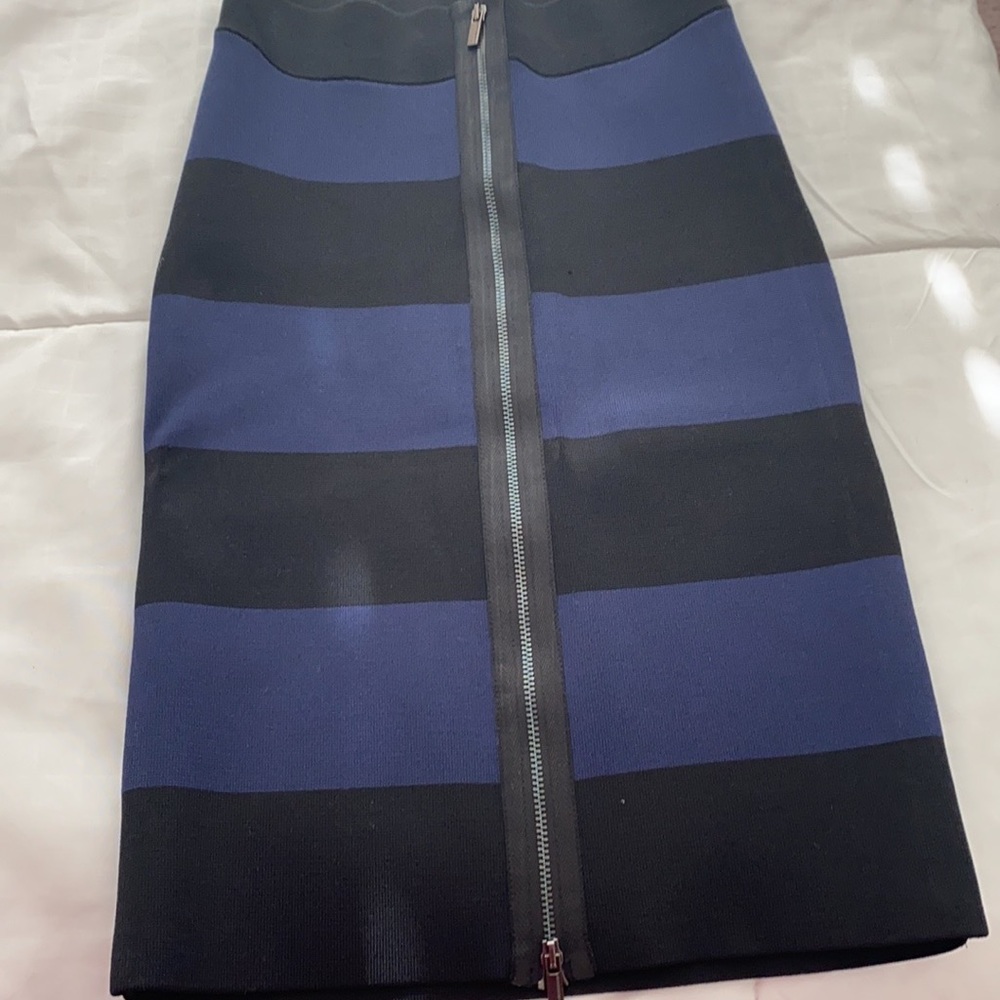BCBG Maxaria skirt